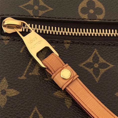 does louis vuitton have a lifetime warranty|louis vuitton zipper replacement.